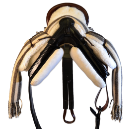 Silla de montar vaquera de fibra de carbono modelo Victoria | Negra