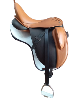 Montura doma Neuss con taco muslera | Varios colores