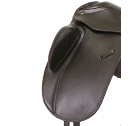 Montura doma Neuss con taco muslera | Varios colores