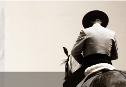 Protocolo en la feria: Trajes de corto para montar a caballo y complementos